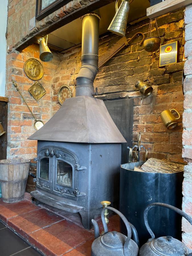Red Lion Inn Sidbury Dış mekan fotoğraf