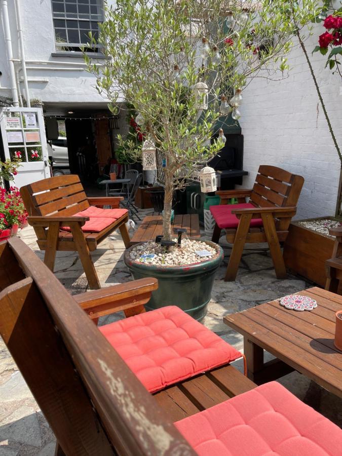 Red Lion Inn Sidbury Dış mekan fotoğraf