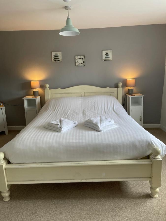 Red Lion Inn Sidbury Dış mekan fotoğraf