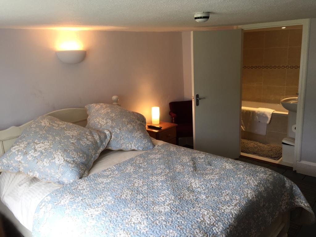 Red Lion Inn Sidbury Dış mekan fotoğraf